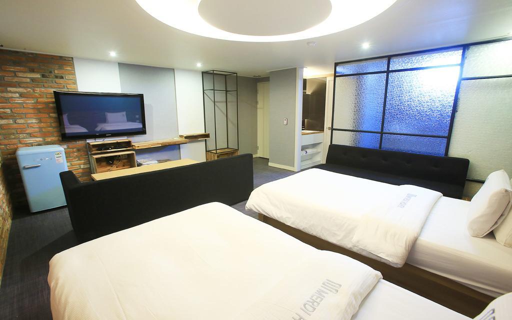 Merdi Hotel Suwon Exterior foto