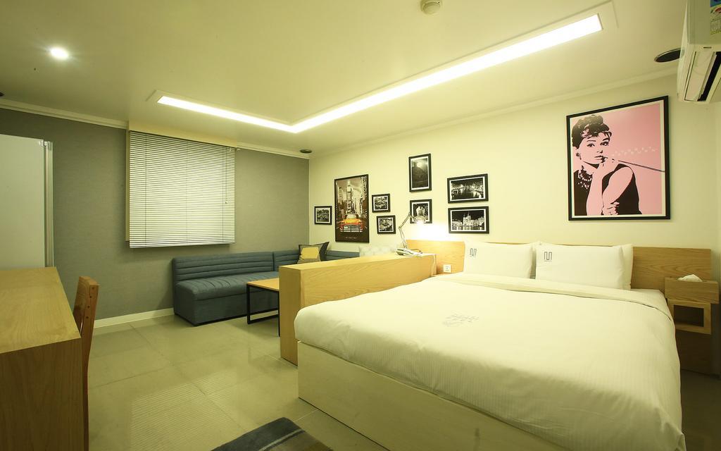 Merdi Hotel Suwon Exterior foto