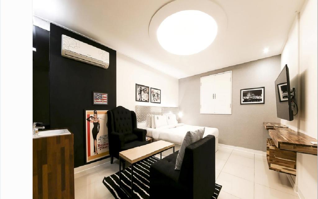 Merdi Hotel Suwon Exterior foto