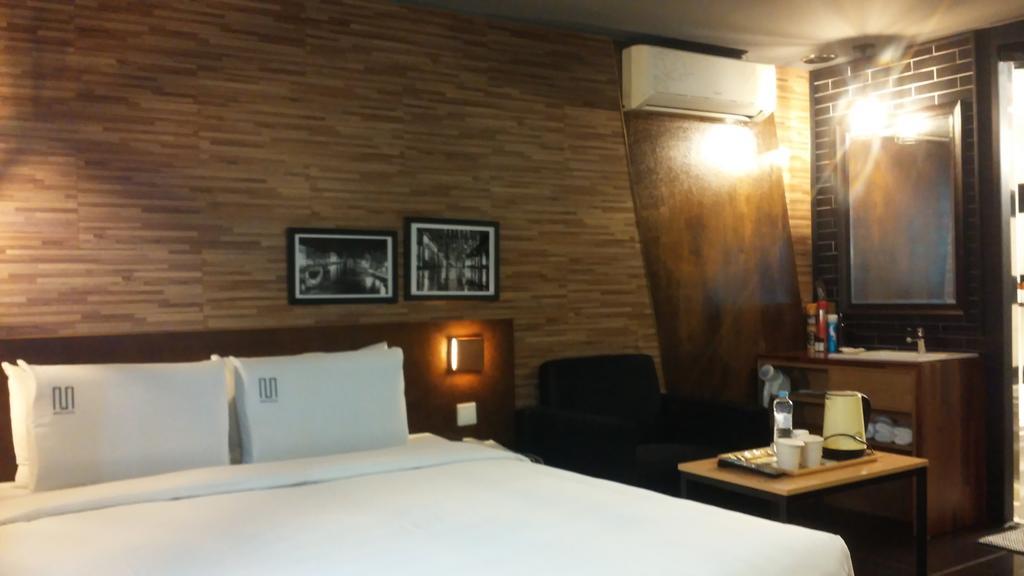 Merdi Hotel Suwon Exterior foto